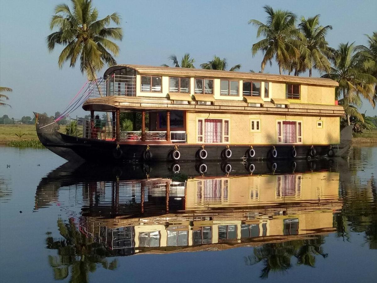 Marari Houseboat Hotel มาราริคุลาม ภายนอก รูปภาพ