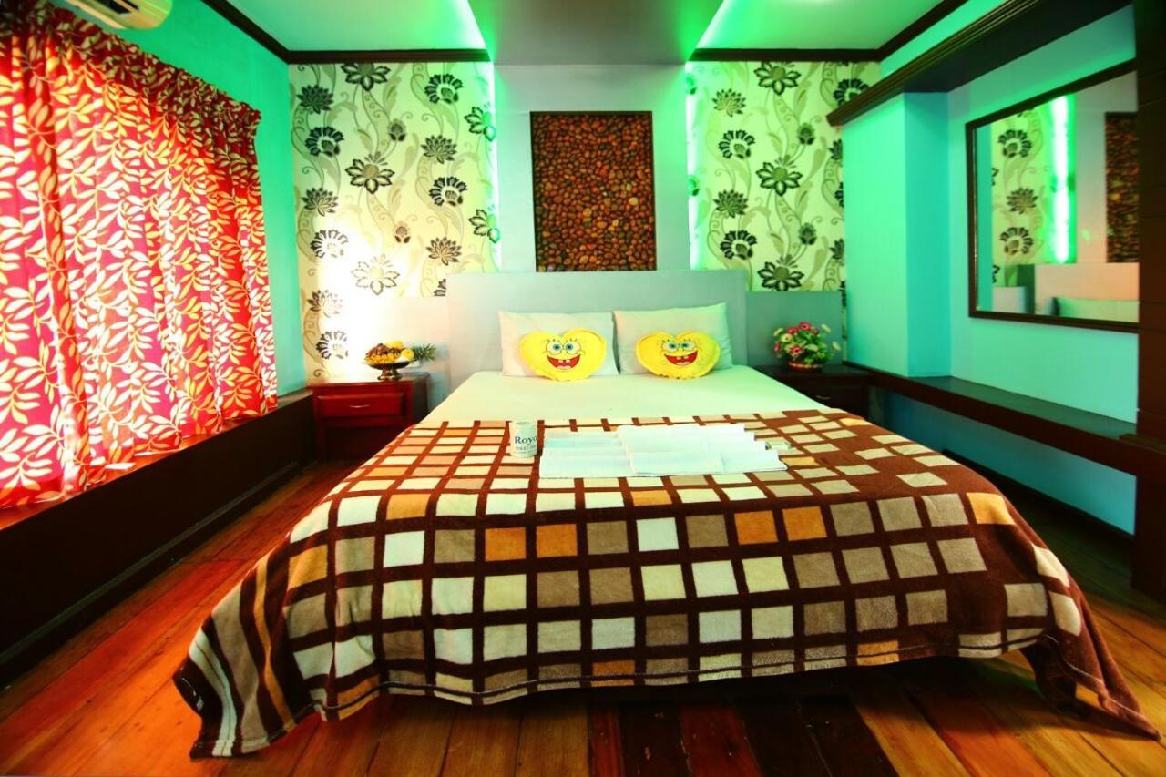 Marari Houseboat Hotel มาราริคุลาม ภายนอก รูปภาพ