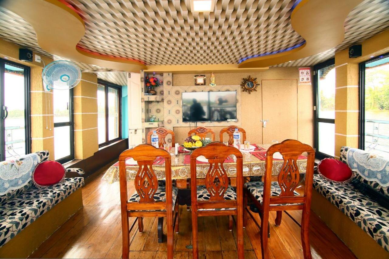 Marari Houseboat Hotel มาราริคุลาม ภายนอก รูปภาพ