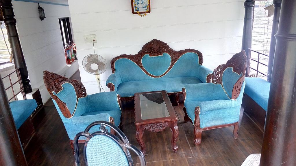 Marari Houseboat Hotel มาราริคุลาม ภายนอก รูปภาพ