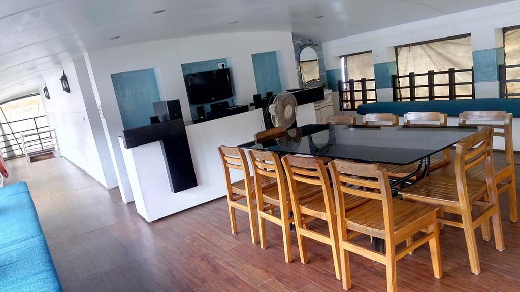 Marari Houseboat Hotel มาราริคุลาม ภายนอก รูปภาพ