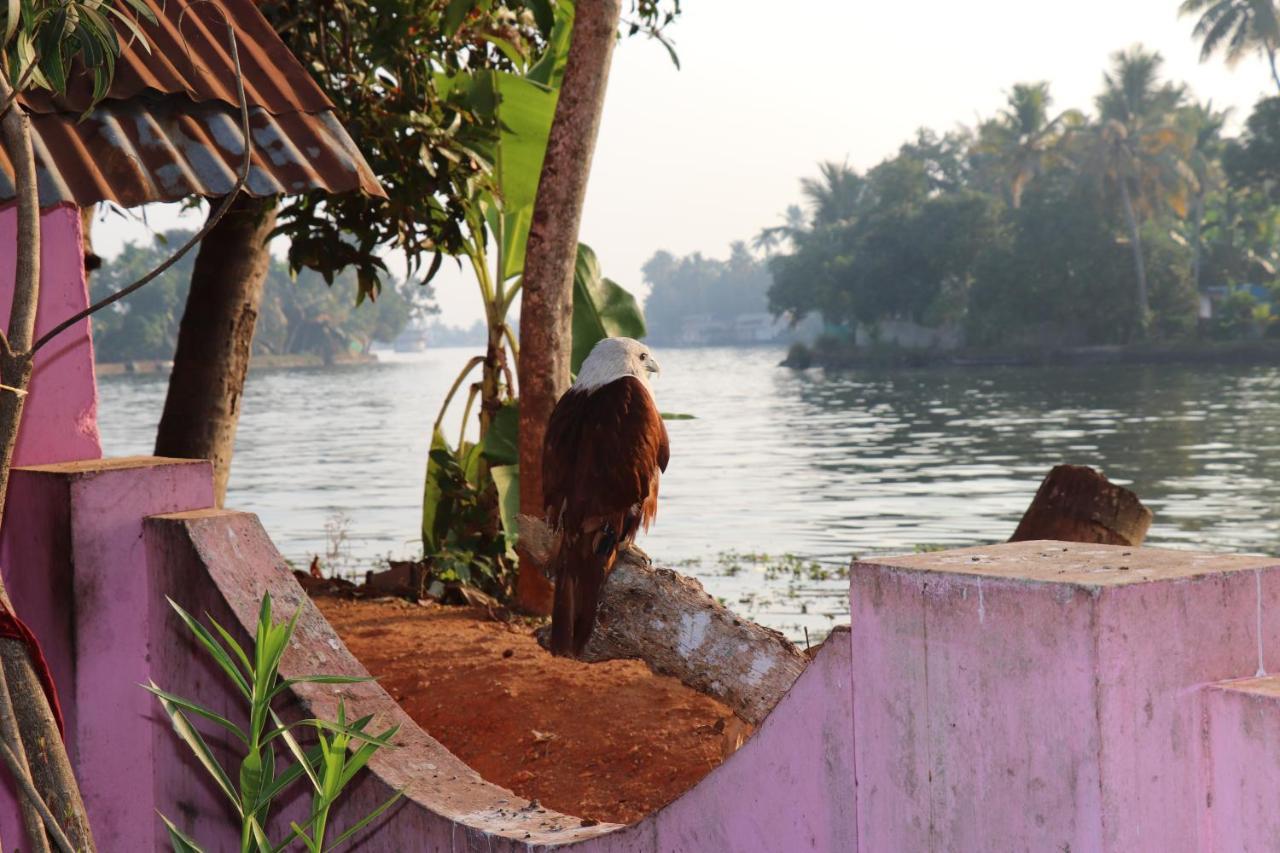 Marari Houseboat Hotel มาราริคุลาม ภายนอก รูปภาพ